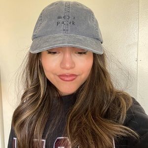 Meet your Posher, Hos